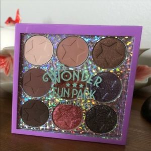 **SOLD** Etude House Wonder Fun Park Eye pallets